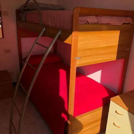 A Due Passi Dal Mare Apartment *