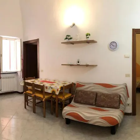 A Due Passi Dal Mare Apartment *